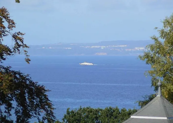 Haus Nordstrand 45100 Апартаменты